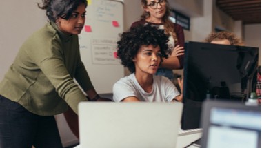 Zdjęcie zawodu Inżynierka DevOps