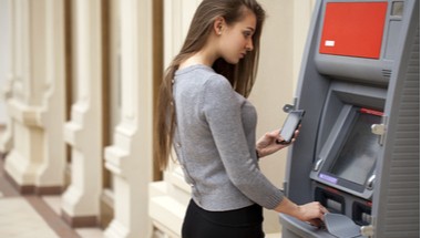 Zdjęcie zawodu Specjalistka obsługi bankomatów